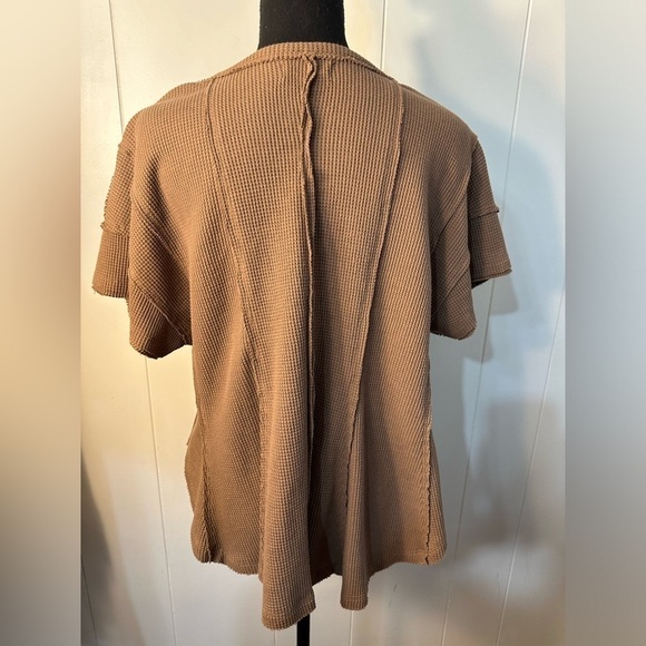 Altar’d State Women’s Brown Deconstructed Brown Shirt Size Large - Picture 3 of 10